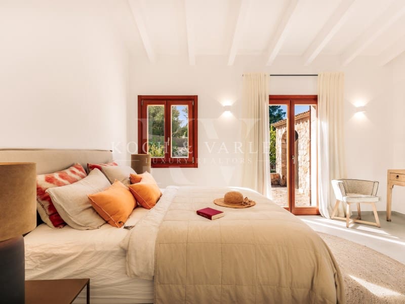 5 soveværelse Finca/Landehus til salg i Manacor med swimmingpool garage - € 3.000.000 (Ref: 7866378)