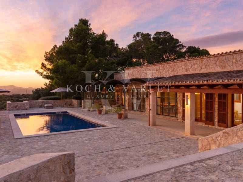 5 soveværelse Finca/Landehus til salg i Manacor med swimmingpool garage - € 3.000.000 (Ref: 7866378)