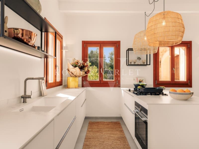 5 soveværelse Finca/Landehus til salg i Manacor med swimmingpool garage - € 3.000.000 (Ref: 7866378)