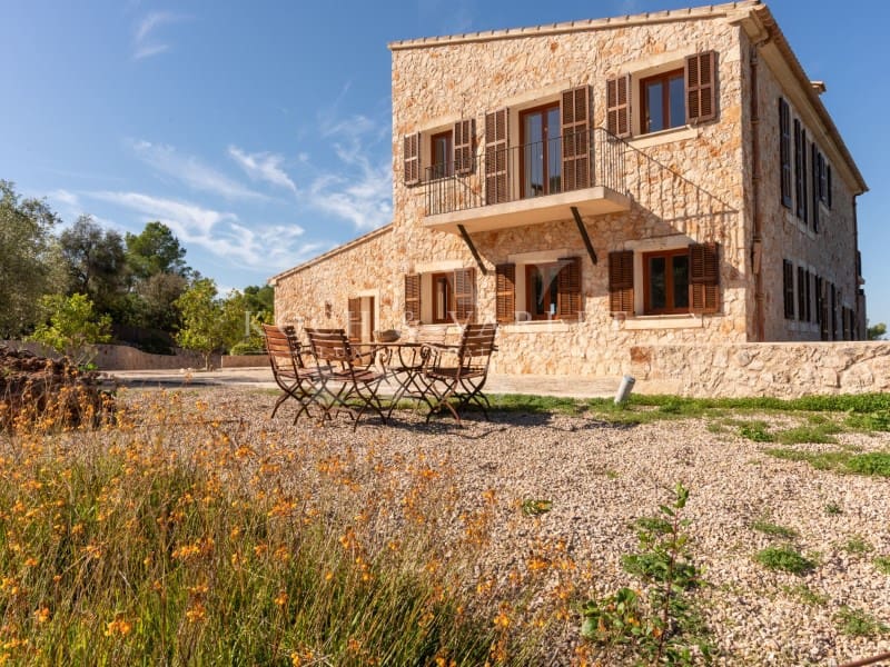 5 soveværelse Finca/Landehus til salg i Manacor med swimmingpool garage - € 3.000.000 (Ref: 7866378)