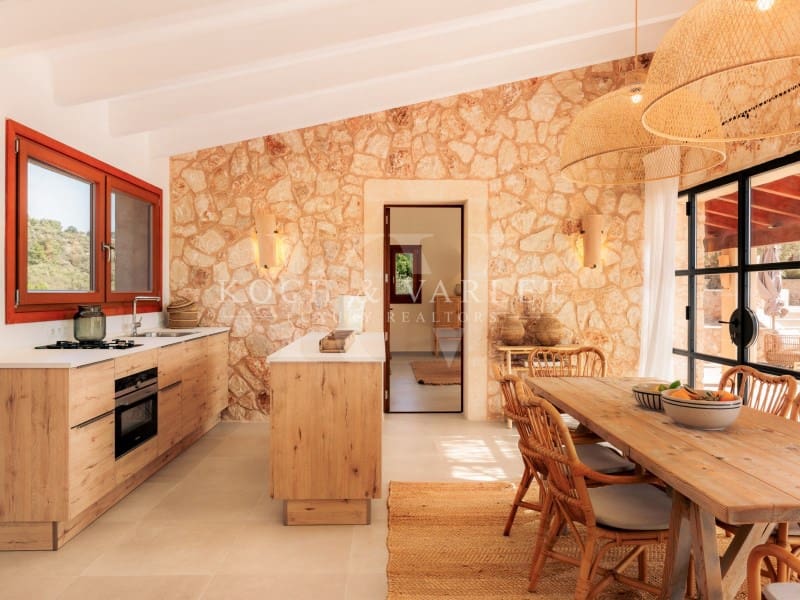 5 soveværelse Finca/Landehus til salg i Manacor med swimmingpool garage - € 3.000.000 (Ref: 7866378)