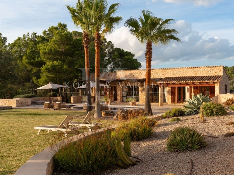 5 soveværelse Finca/Landehus til salg i Manacor med swimmingpool garage - € 3.000.000 (Ref: 7866378)