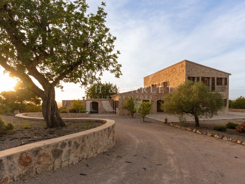 5 soveværelse Finca/Landehus til salg i Manacor med swimmingpool garage - € 3.000.000 (Ref: 7866378)