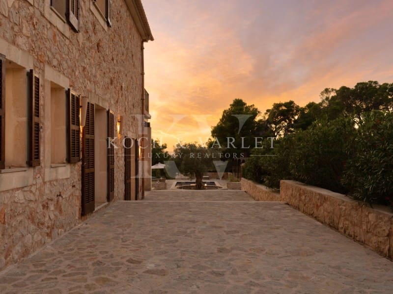 5 soveværelse Finca/Landehus til salg i Manacor med swimmingpool garage - € 3.000.000 (Ref: 7866378)