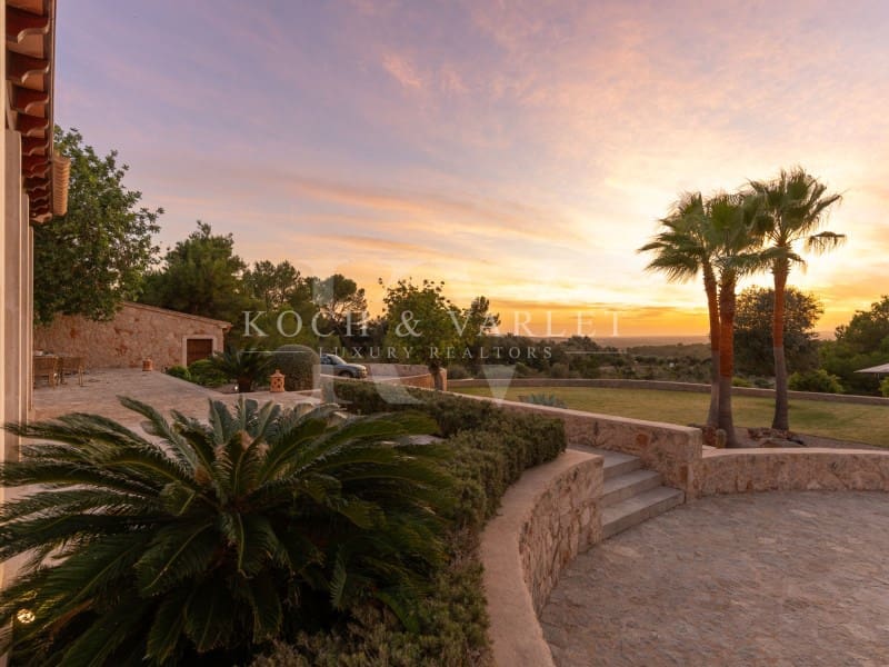 5 soveværelse Finca/Landehus til salg i Manacor med swimmingpool garage - € 3.000.000 (Ref: 7866378)