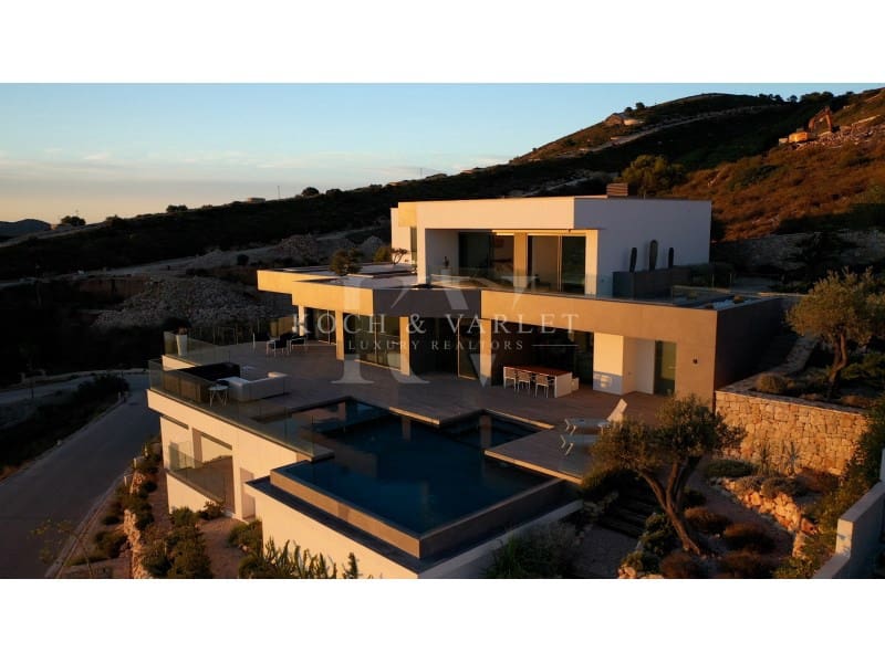 4 soveværelse Villa til salg i Cumbre del Sol med swimmingpool garage - € 2.950.000 (Ref: 8097109)