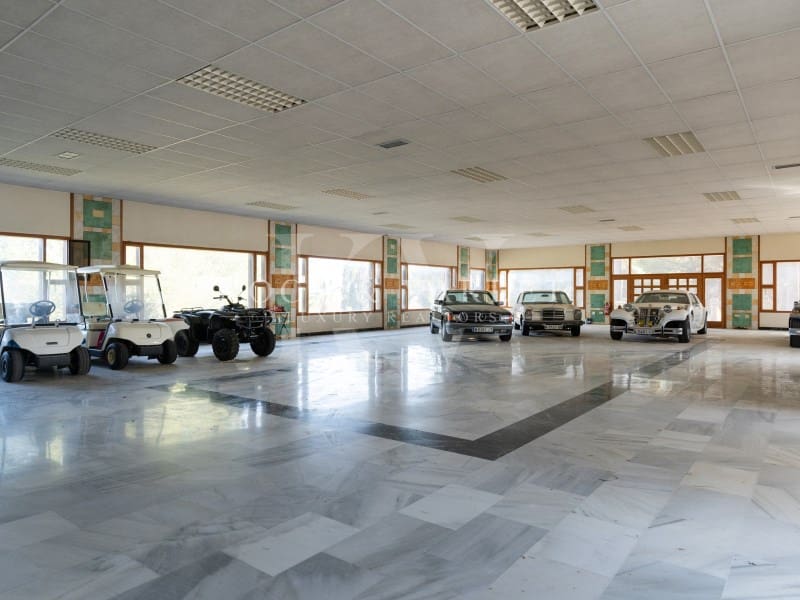 15 makuuhuone Maalaistalo myytävänä paikassa Torrevieja mukana uima-altaan 
autotalli - 15 000 000 € (Ref: 8134169)