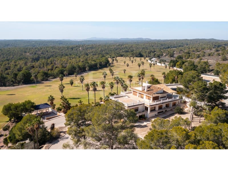 15 makuuhuone Maalaistalo myytävänä paikassa Torrevieja mukana uima-altaan 
autotalli - 15 000 000 € (Ref: 8134169)