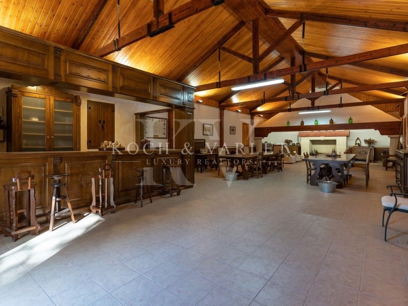 15 makuuhuone Maalaistalo myytävänä paikassa Torrevieja mukana uima-altaan 
autotalli - 15 000 000 € (Ref: 8134169)