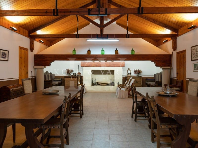 15 makuuhuone Maalaistalo myytävänä paikassa Torrevieja mukana uima-altaan 
autotalli - 15 000 000 € (Ref: 8134169)