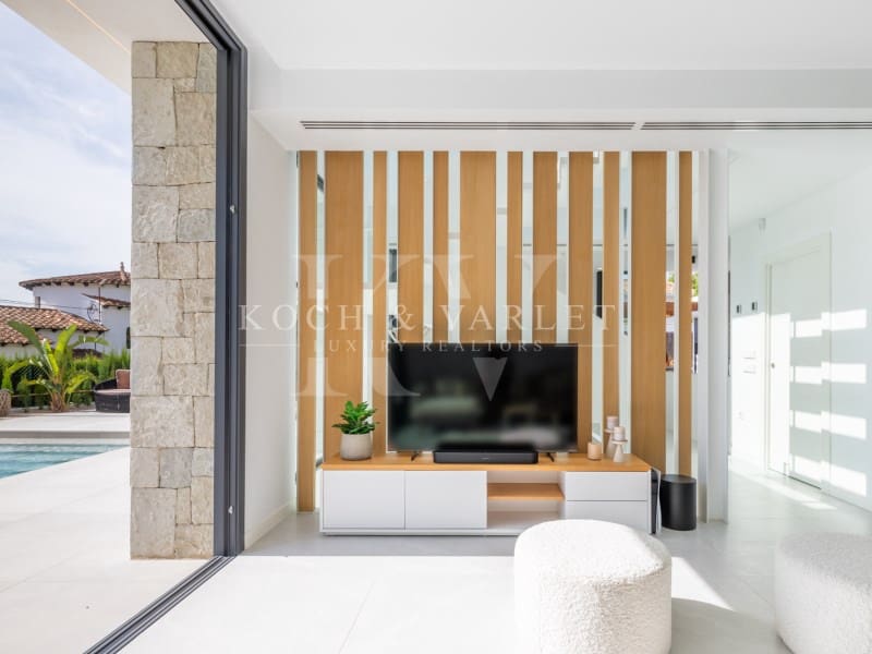 4 soveværelse Villa til salg i Benissa med swimmingpool - € 1.250.000 (Ref: 8233149)