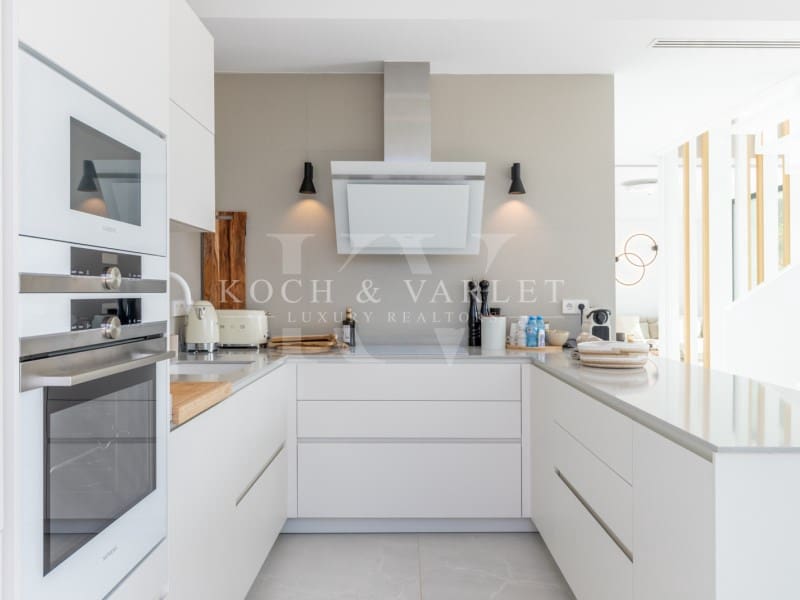 4 soveværelse Villa til salg i Benissa med swimmingpool - € 1.250.000 (Ref: 8233149)