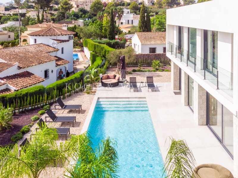 4 soveværelse Villa til salg i Benissa med swimmingpool - € 1.250.000 (Ref: 8233149)