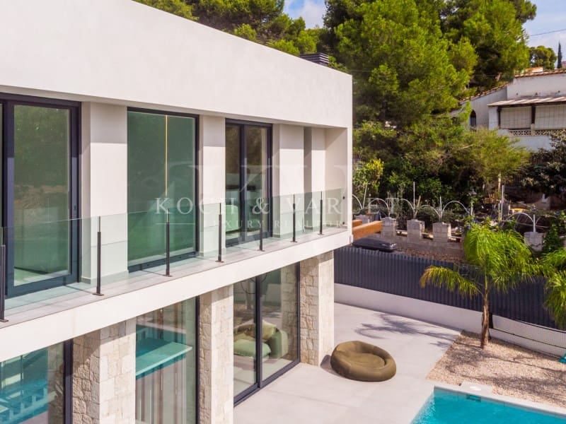 4 soveværelse Villa til salg i Benissa med swimmingpool - € 1.250.000 (Ref: 8233149)