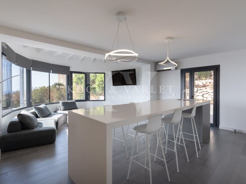 4 soveværelse Villa til salg i Cumbre del Sol med swimmingpool - € 1.200.000 (Ref: 8468246)