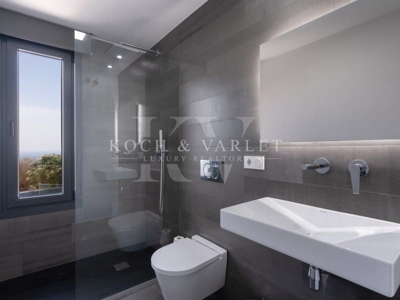 4 soveværelse Villa til salg i Cumbre del Sol med swimmingpool - € 1.200.000 (Ref: 8468246)