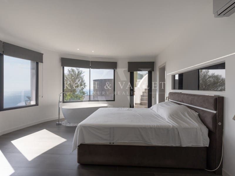 4 soveværelse Villa til salg i Cumbre del Sol med swimmingpool - € 1.200.000 (Ref: 8468246)