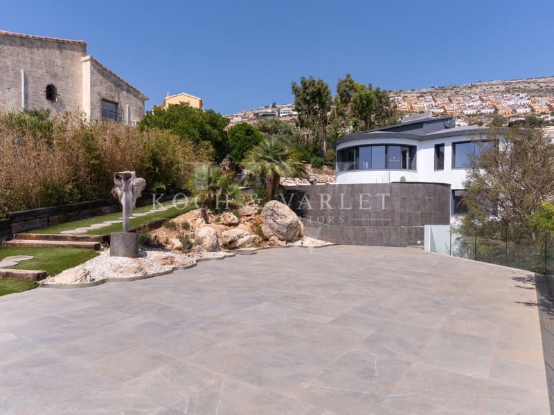 4 soveværelse Villa til salg i Cumbre del Sol med swimmingpool - € 1.200.000 (Ref: 8468246)