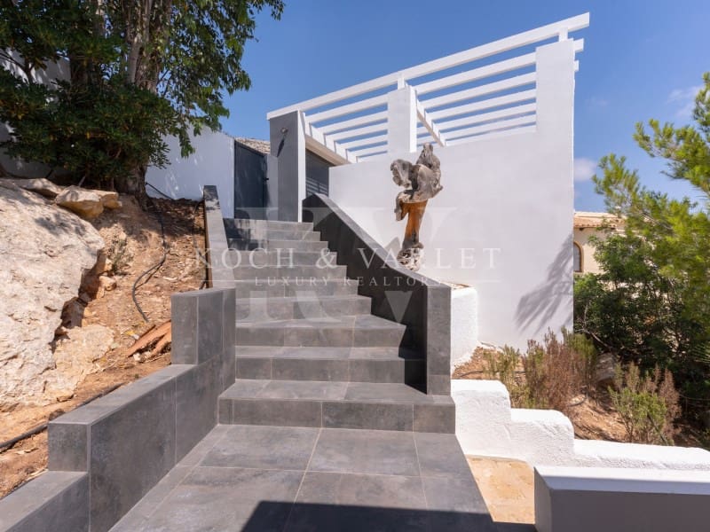 4 soveværelse Villa til salg i Cumbre del Sol med swimmingpool - € 1.200.000 (Ref: 8468246)