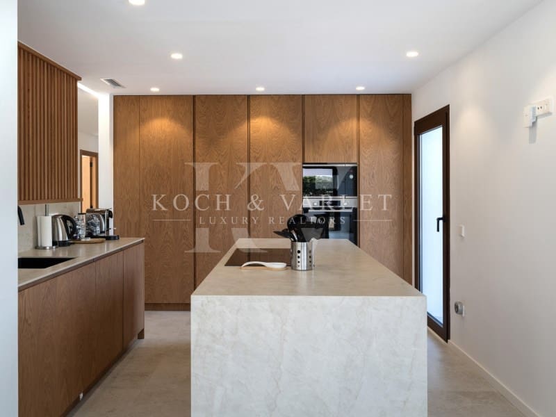 4 soveværelse Villa til salg i Denia med swimmingpool garage - € 1.350.000 (Ref: 8668543)