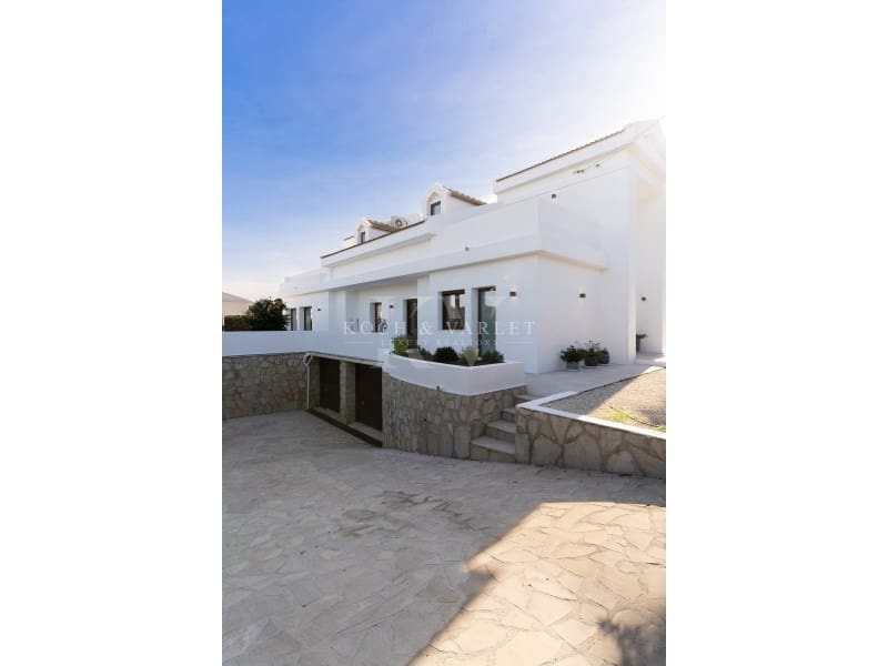 4 soveværelse Villa til salg i Denia med swimmingpool garage - € 1.350.000 (Ref: 8668543)