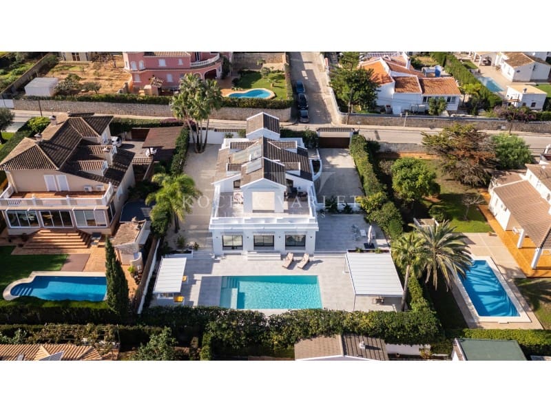 4 soveværelse Villa til salg i Denia med swimmingpool garage - € 1.350.000 (Ref: 8668543)