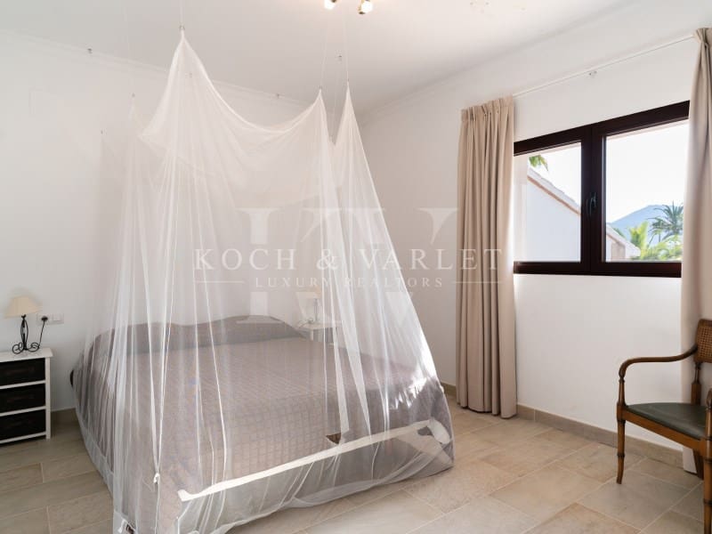 13 soverom Villa til salgs i Javea / Xabia med svømmebasseng garasje - € 3 450 000 (Ref: 8689915)