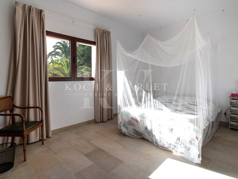 13 soverom Villa til salgs i Javea / Xabia med svømmebasseng garasje - € 3 450 000 (Ref: 8689915)