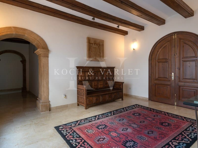 13 soverom Villa til salgs i Javea / Xabia med svømmebasseng garasje - € 3 450 000 (Ref: 8689915)