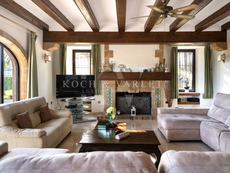 13 soverom Villa til salgs i Javea / Xabia med svømmebasseng garasje - € 3 450 000 (Ref: 8689915)