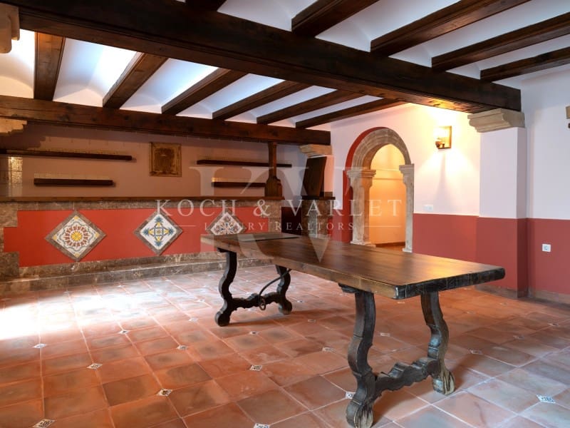 13 soverom Villa til salgs i Javea / Xabia med svømmebasseng garasje - € 3 450 000 (Ref: 8689915)