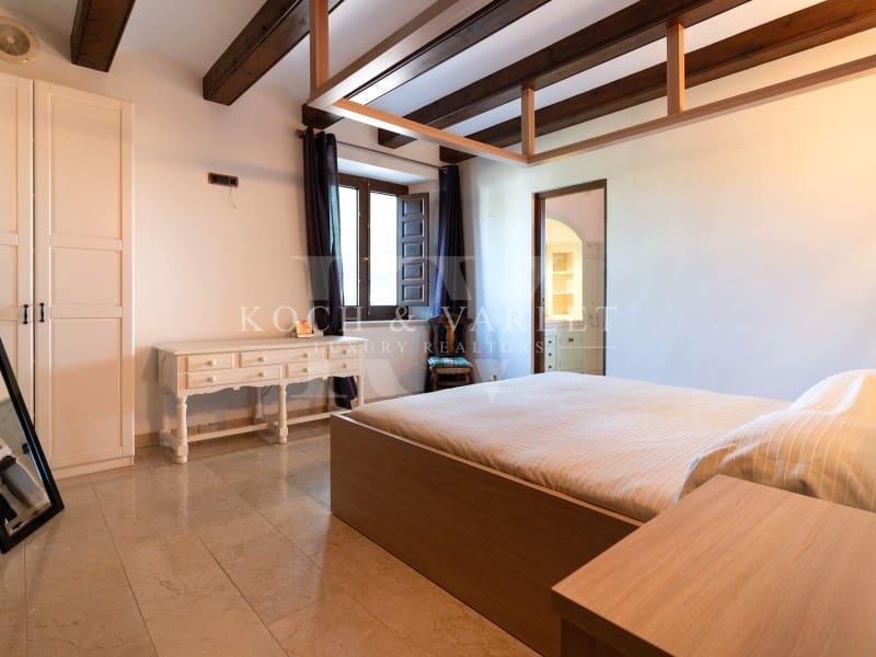 13 soverom Villa til salgs i Javea / Xabia med svømmebasseng garasje - € 3 450 000 (Ref: 8689915)