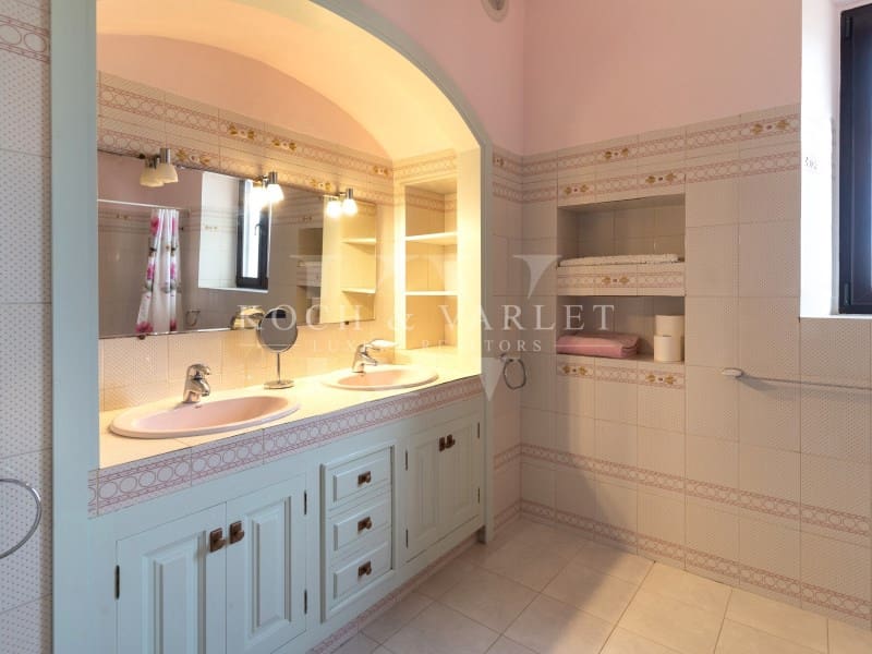 13 soverom Villa til salgs i Javea / Xabia med svømmebasseng garasje - € 3 450 000 (Ref: 8689915)