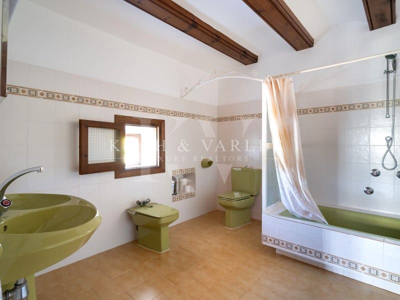 13 soverom Villa til salgs i Javea / Xabia med svømmebasseng garasje - € 3 450 000 (Ref: 8689915)