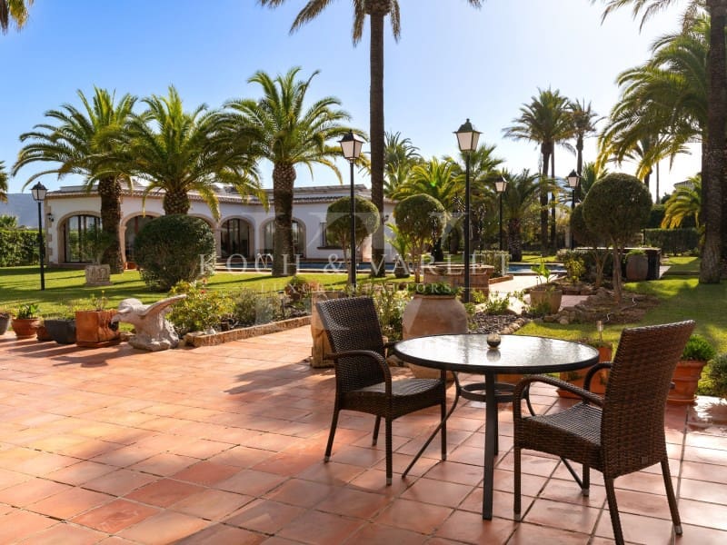 13 soverom Villa til salgs i Javea / Xabia med svømmebasseng garasje - € 3 450 000 (Ref: 8689915)