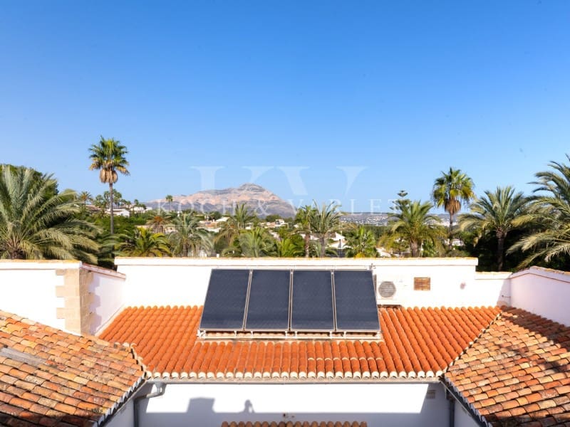 13 soverom Villa til salgs i Javea / Xabia med svømmebasseng garasje - € 3 450 000 (Ref: 8689915)