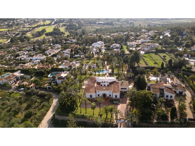 13 soverom Villa til salgs i Javea / Xabia med svømmebasseng garasje - € 3 450 000 (Ref: 8689915)