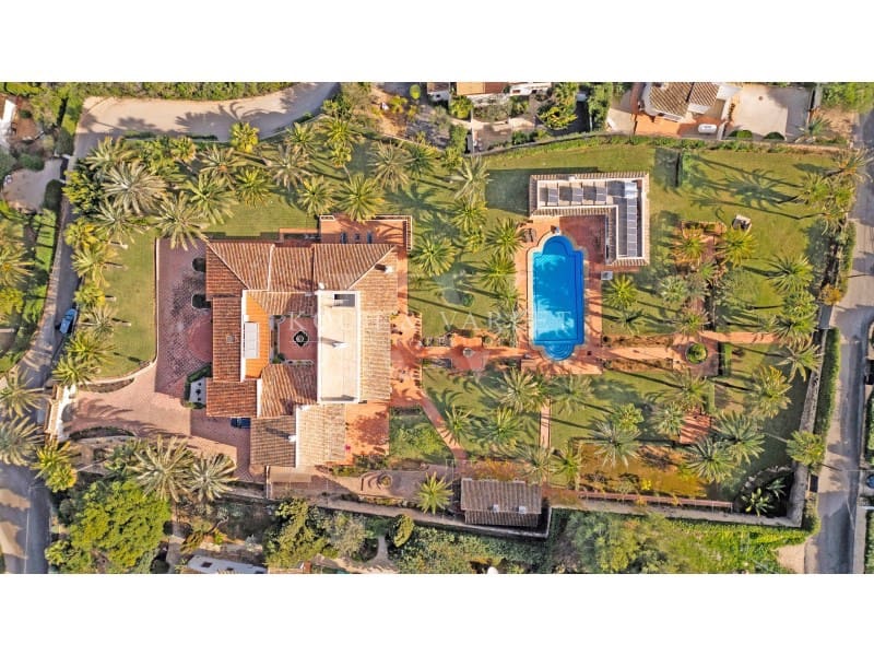 13 soverom Villa til salgs i Javea / Xabia med svømmebasseng garasje - € 3 450 000 (Ref: 8689915)