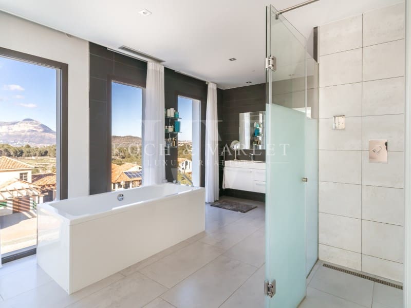 5 soveværelse Villa til salg i Javea / Xabia med swimmingpool garage - € 2.350.000 (Ref: 8754577)