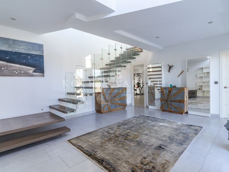 5 soveværelse Villa til salg i Javea / Xabia med swimmingpool garage - € 2.350.000 (Ref: 8754577)