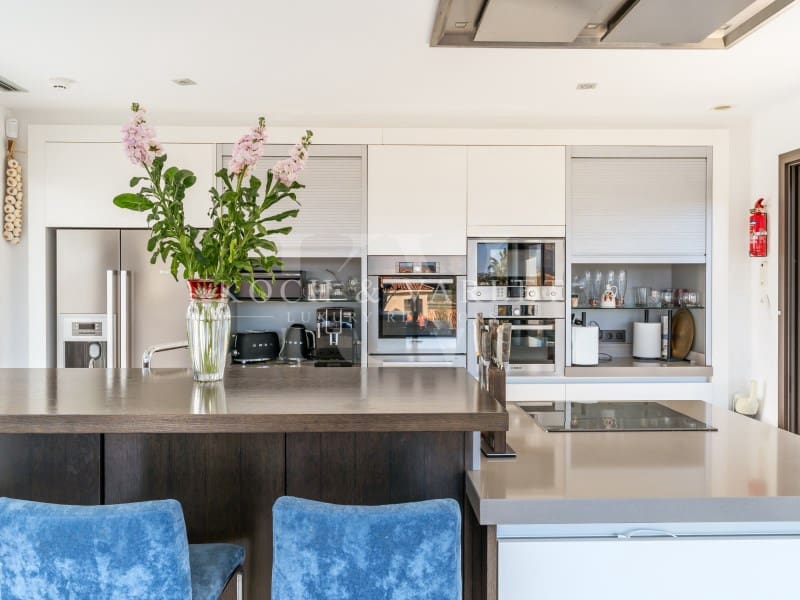 5 soveværelse Villa til salg i Javea / Xabia med swimmingpool garage - € 2.350.000 (Ref: 8754577)