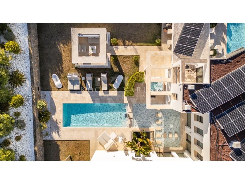 5 soveværelse Villa til salg i Javea / Xabia med swimmingpool garage - € 2.350.000 (Ref: 8754577)