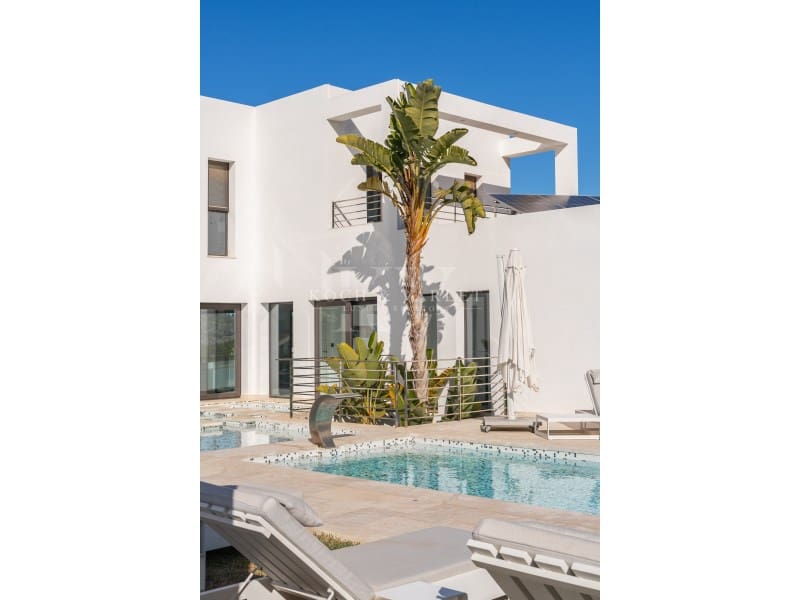 5 soveværelse Villa til salg i Javea / Xabia med swimmingpool garage - € 2.350.000 (Ref: 8754577)