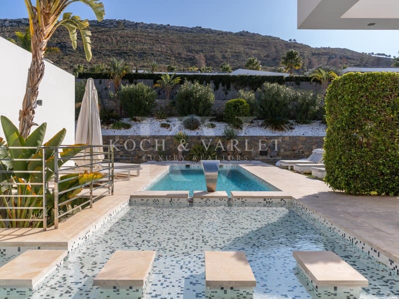 5 soveværelse Villa til salg i Javea / Xabia med swimmingpool garage - € 2.350.000 (Ref: 8754577)