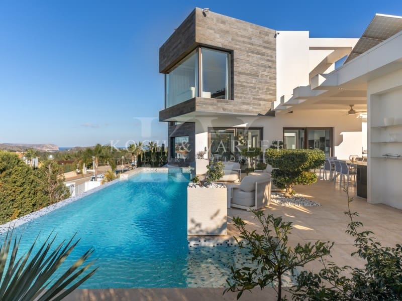 5 soveværelse Villa til salg i Javea / Xabia med swimmingpool garage - € 2.350.000 (Ref: 8754577)