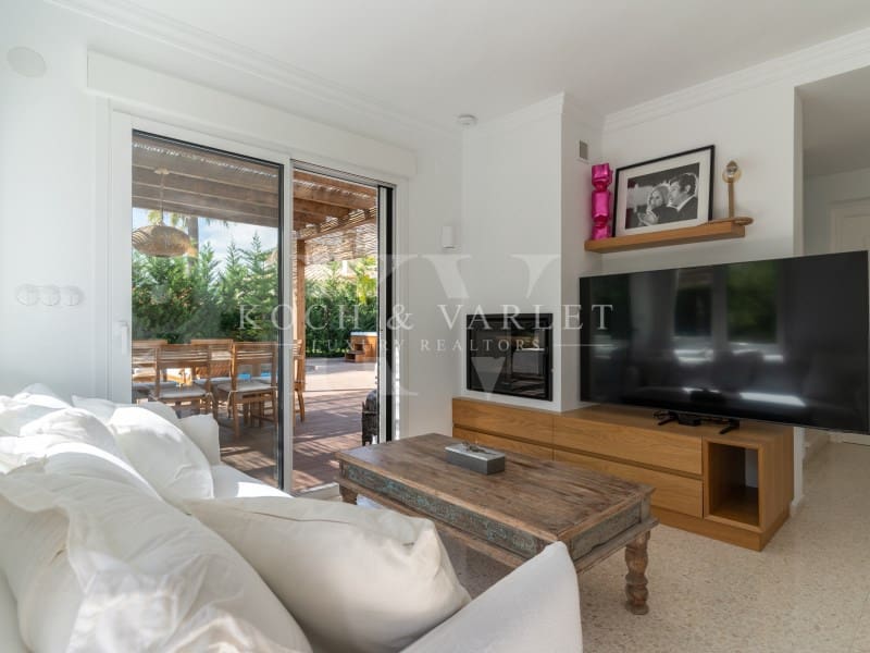 3 soverom Villa til salgs i Oliva Nova med svømmebasseng - € 649 000 (Ref: 8776453)