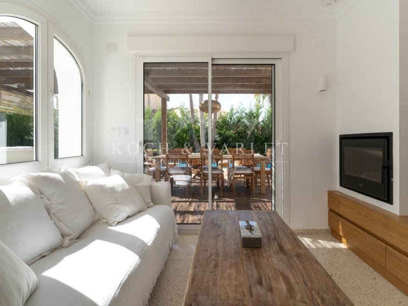 3 soverom Villa til salgs i Oliva Nova med svømmebasseng - € 649 000 (Ref: 8776453)