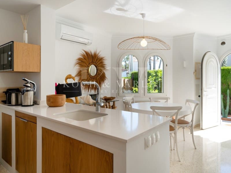 3 soverom Villa til salgs i Oliva Nova med svømmebasseng - € 649 000 (Ref: 8776453)