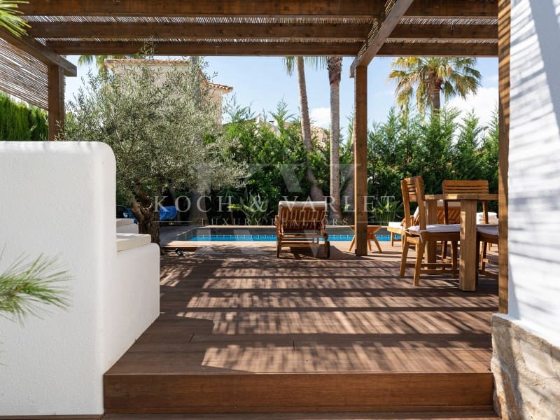 3 soverom Villa til salgs i Oliva Nova med svømmebasseng - € 649 000 (Ref: 8776453)