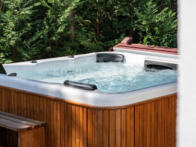 3 bedroom Villa for sale in Oliva Nova, Oliva with pool - € 649,000 (Ref: 8776453)